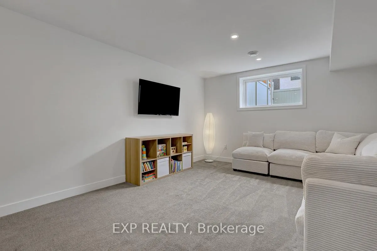 Photo 44 of 512 triangle Street, Ottawa, Kanata - Emerald Meadows/Trailwest — HOMEH