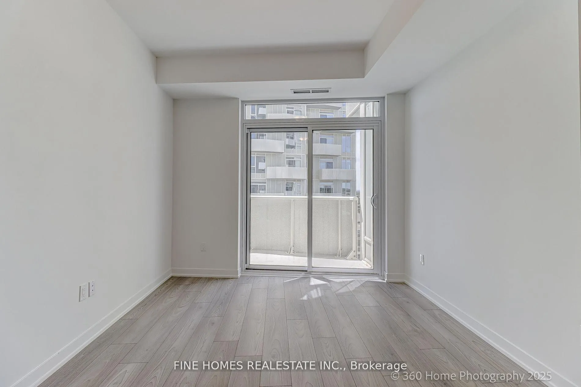 Photo 12 of Unit 901, 474 Caldari Road, Vaughan, Concord — HOMEH