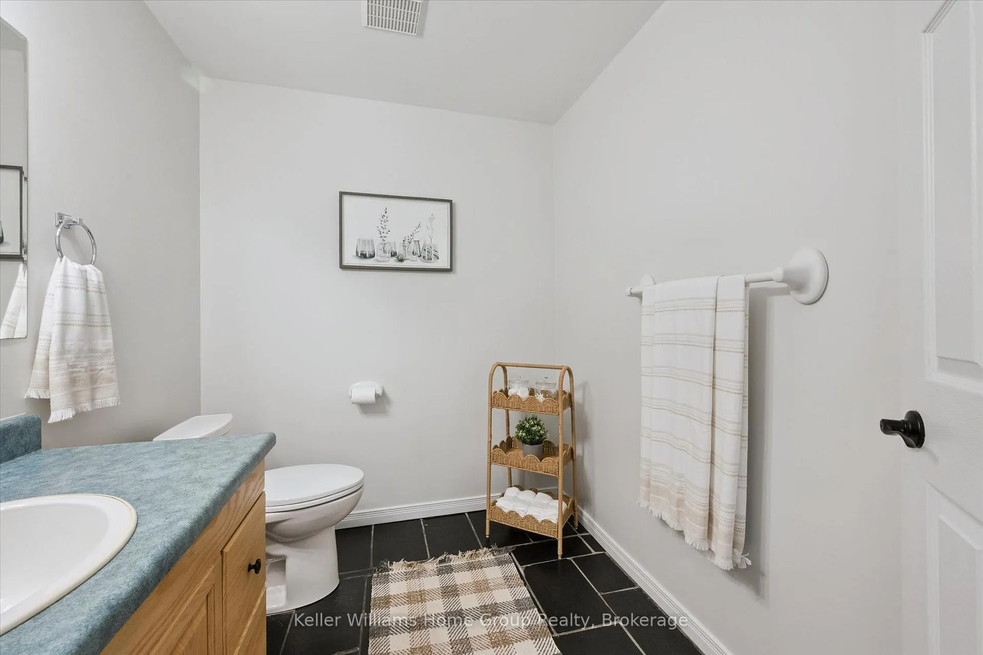 Photo 27 of 4 Eastview Crescent, Orangeville — HOMEH