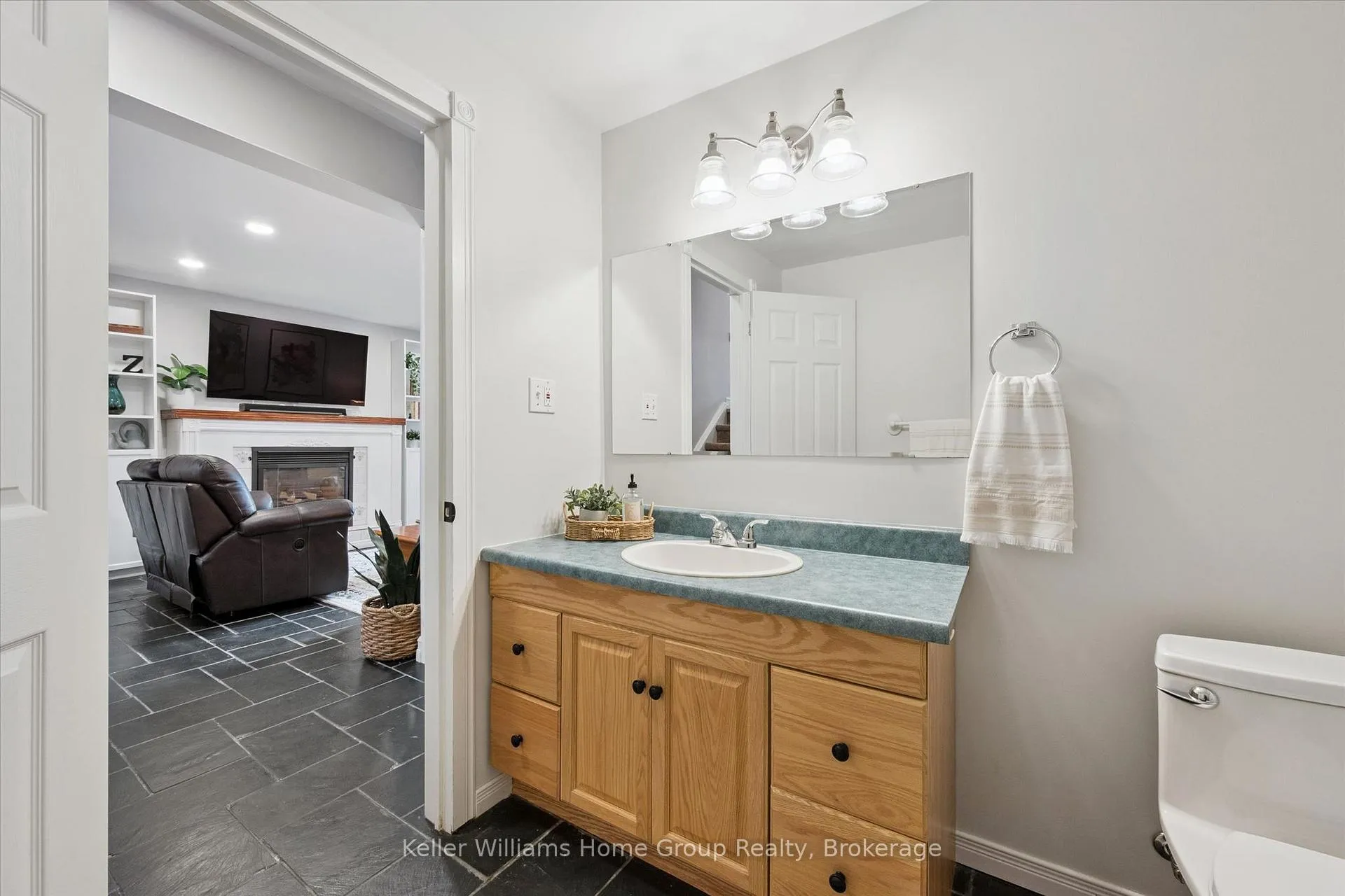 Photo 28 of 4 Eastview Crescent, Orangeville — HOMEH