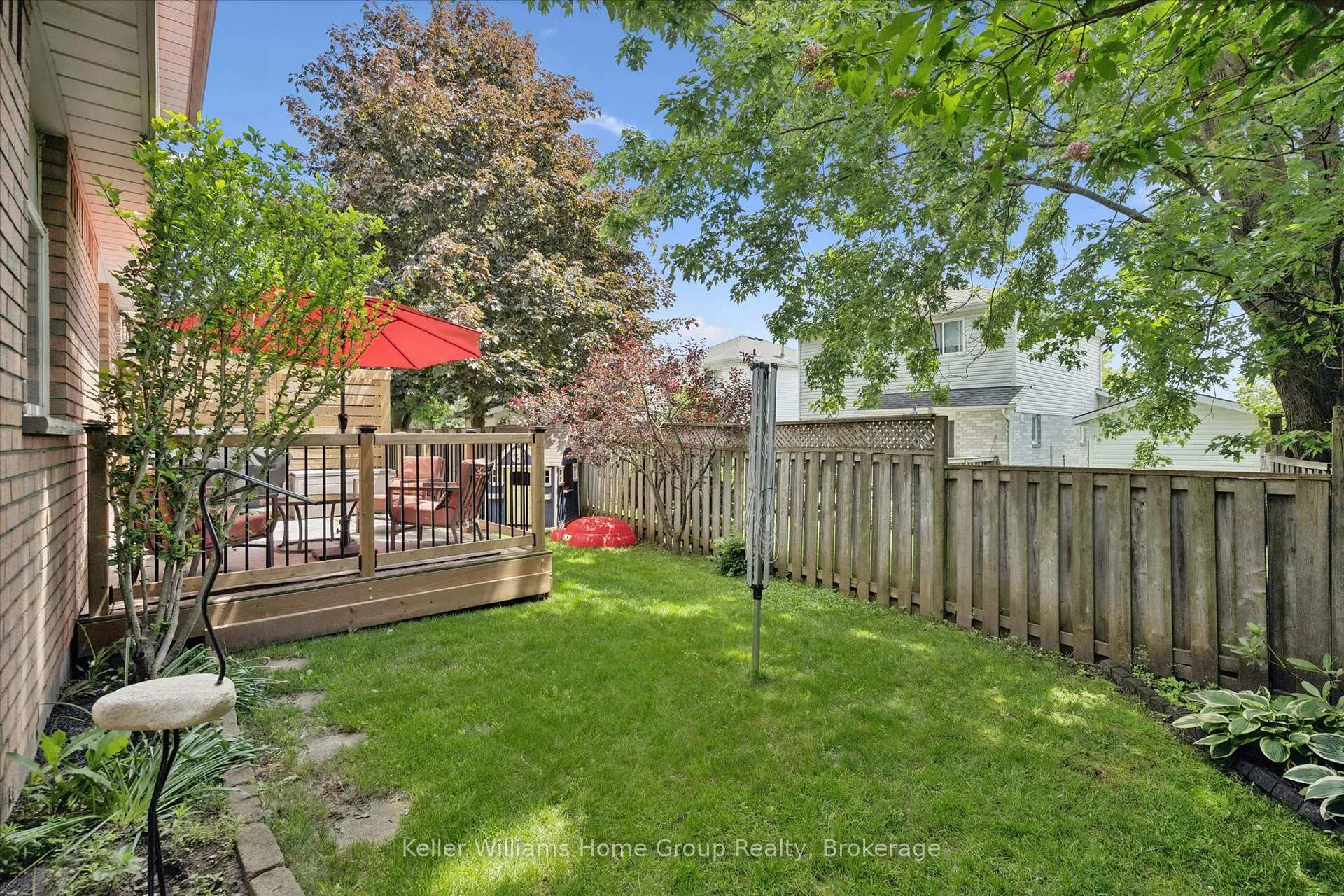 Photo 35 of 4 Eastview Crescent, Orangeville — HOMEH