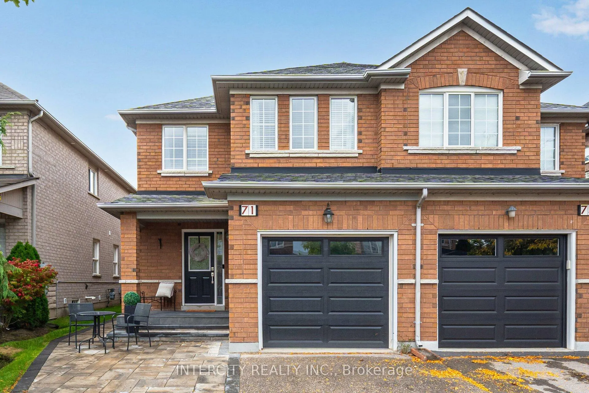 Photo 1 of 71 Echo Ridge Crescent, Vaughan, Sonoma Heights — HOMEH