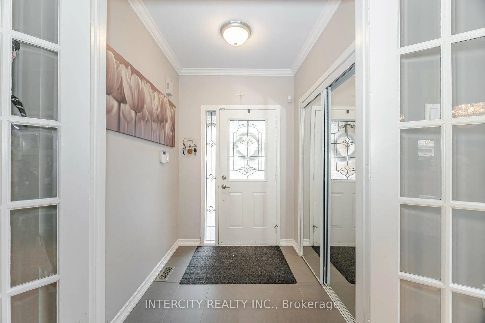 Photo 6 of 71 Echo Ridge Crescent, Vaughan, Sonoma Heights — HOMEH