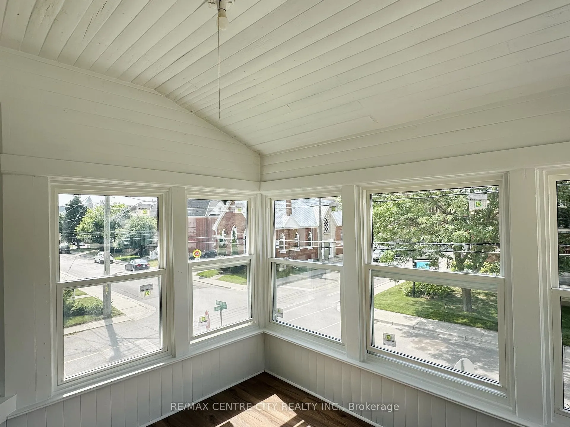 Photo 3 of Unit Unit 3, 81 Curtis Street, St. Thomas — HOMEH