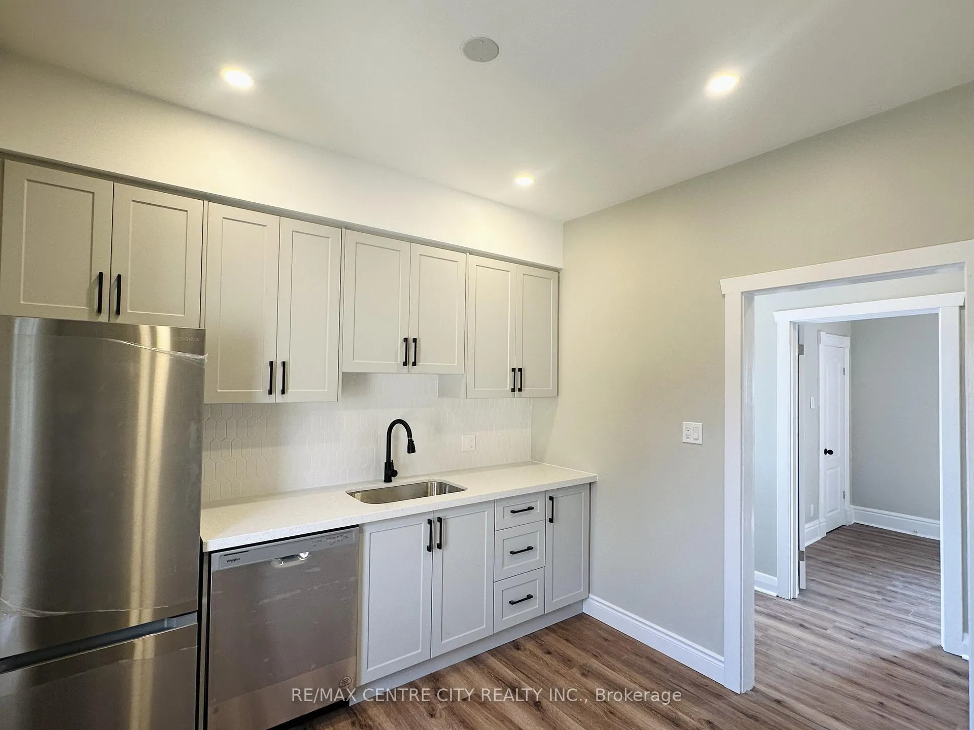 Photo 14 of Unit Unit 3, 81 Curtis Street, St. Thomas — HOMEH