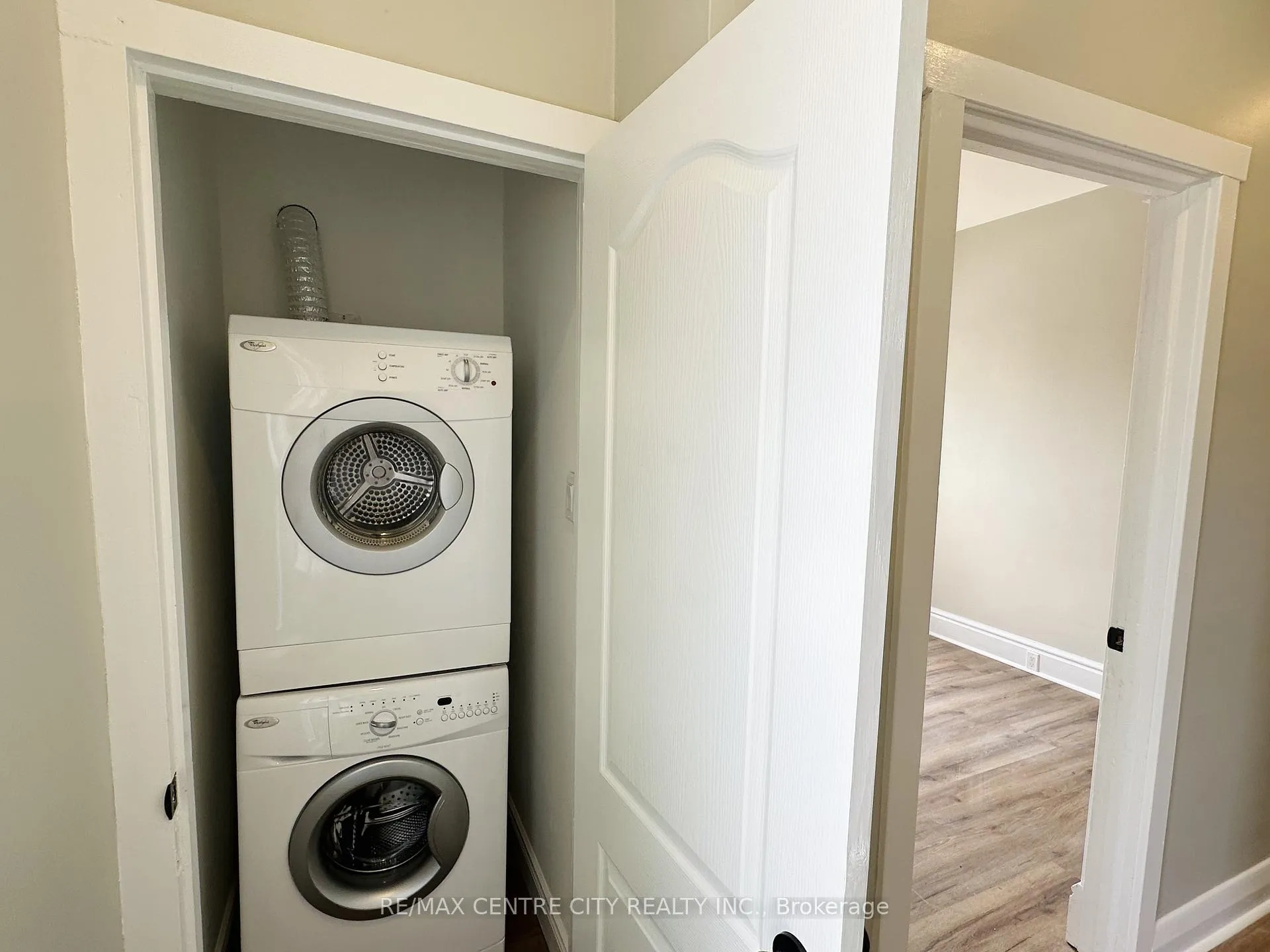 Photo 15 of Unit Unit 3, 81 Curtis Street, St. Thomas — HOMEH