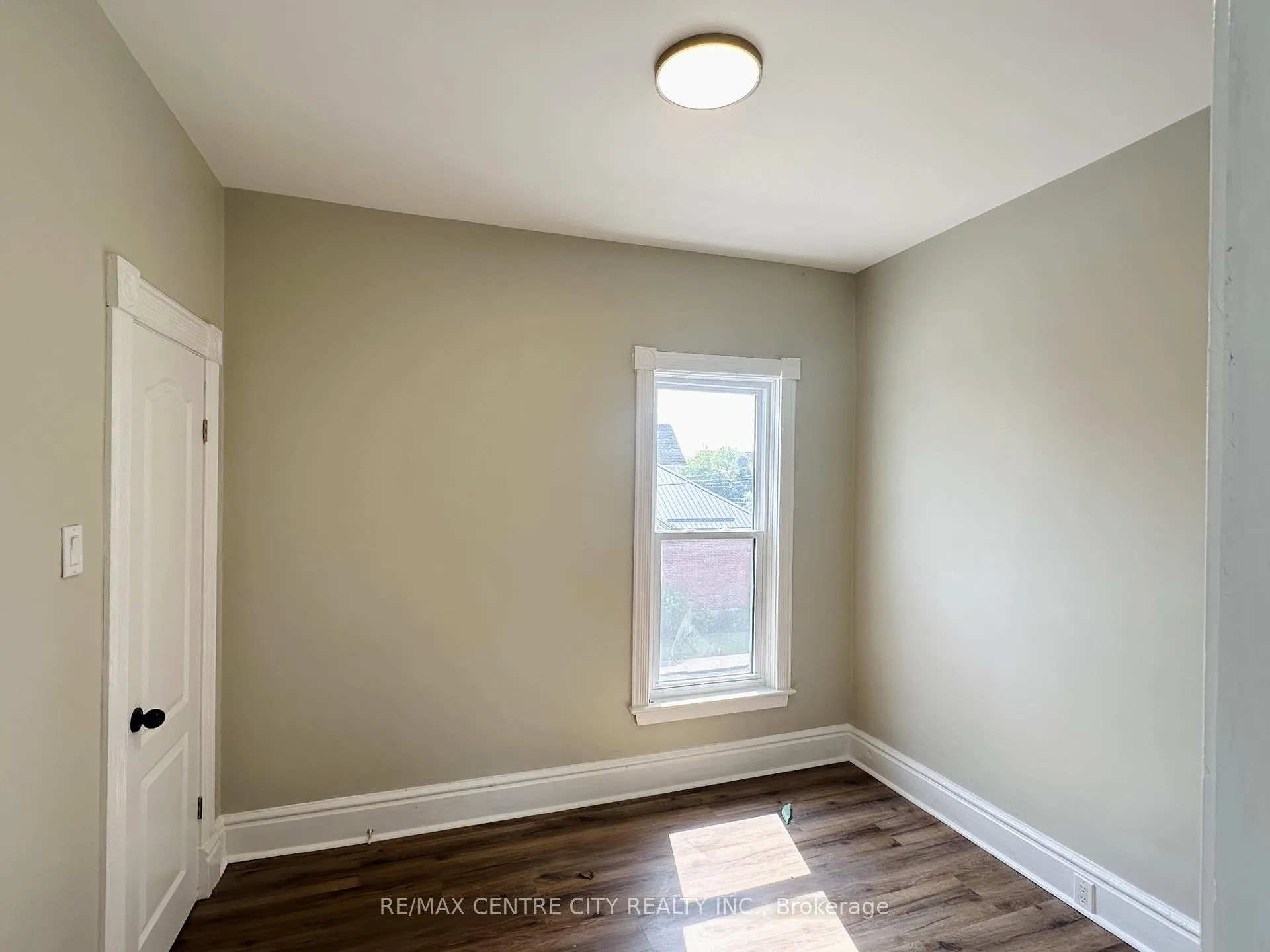 Photo 16 of Unit Unit 3, 81 Curtis Street, St. Thomas — HOMEH