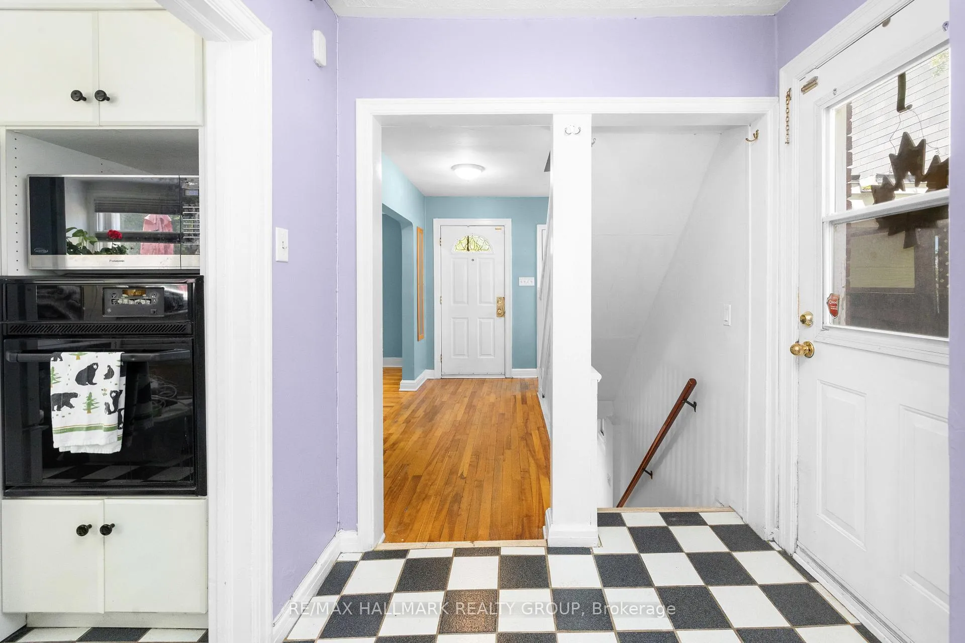 Photo 18 of 824 Byron Avenue, Ottawa, McKellar/Highland — HOMEH