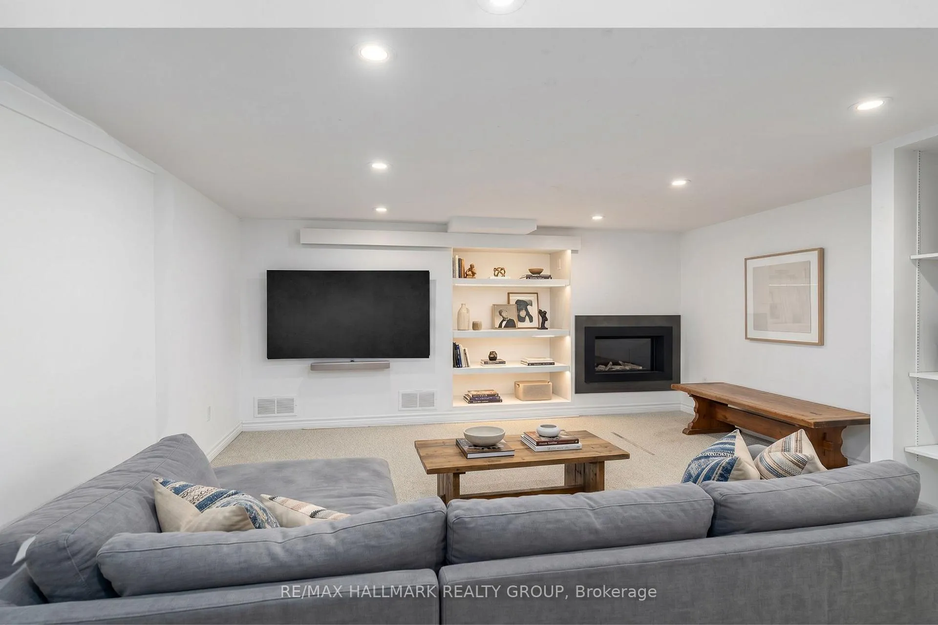 Photo 31 of 824 Byron Avenue, Ottawa, McKellar/Highland — HOMEH