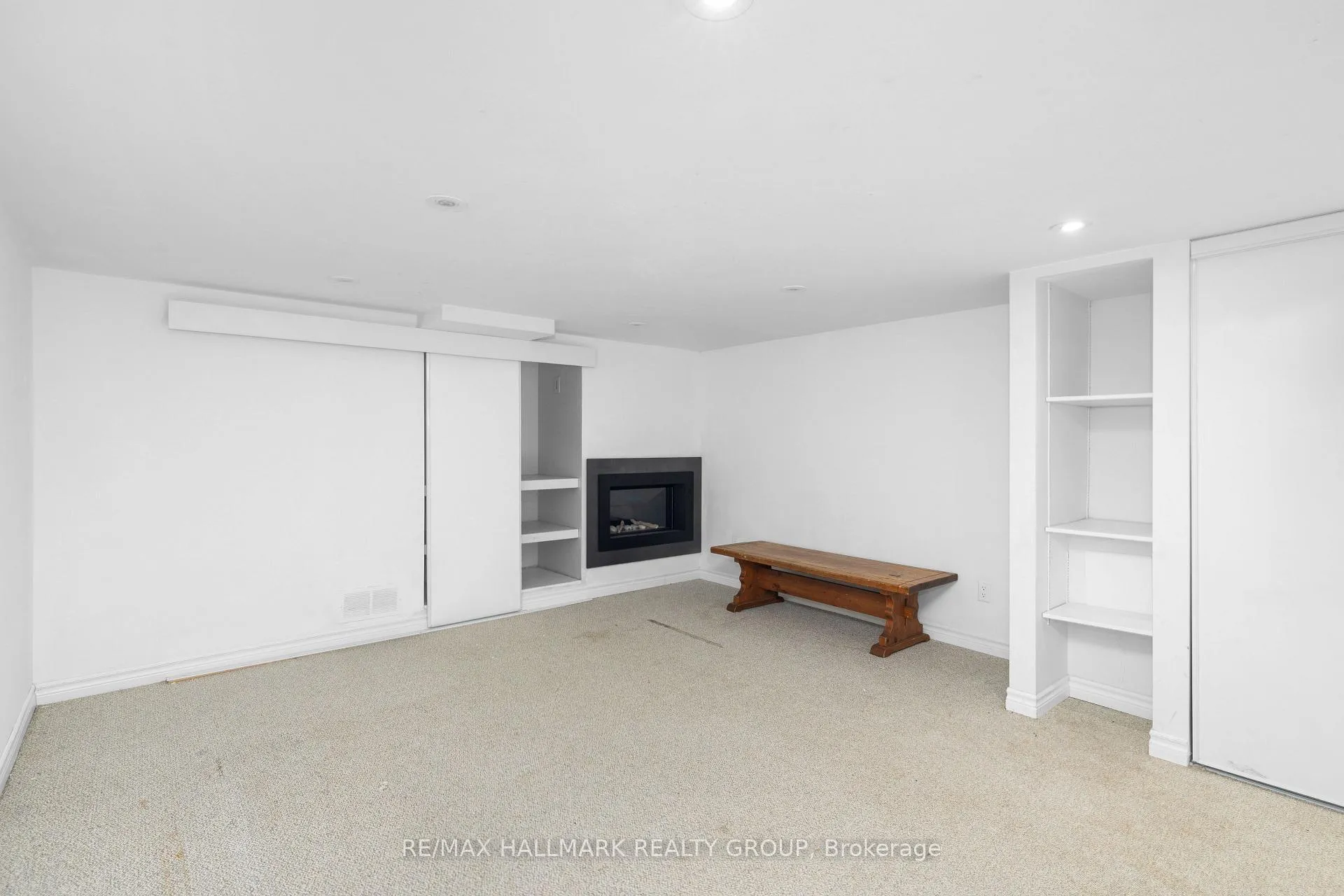 Photo 32 of 824 Byron Avenue, Ottawa, McKellar/Highland — HOMEH