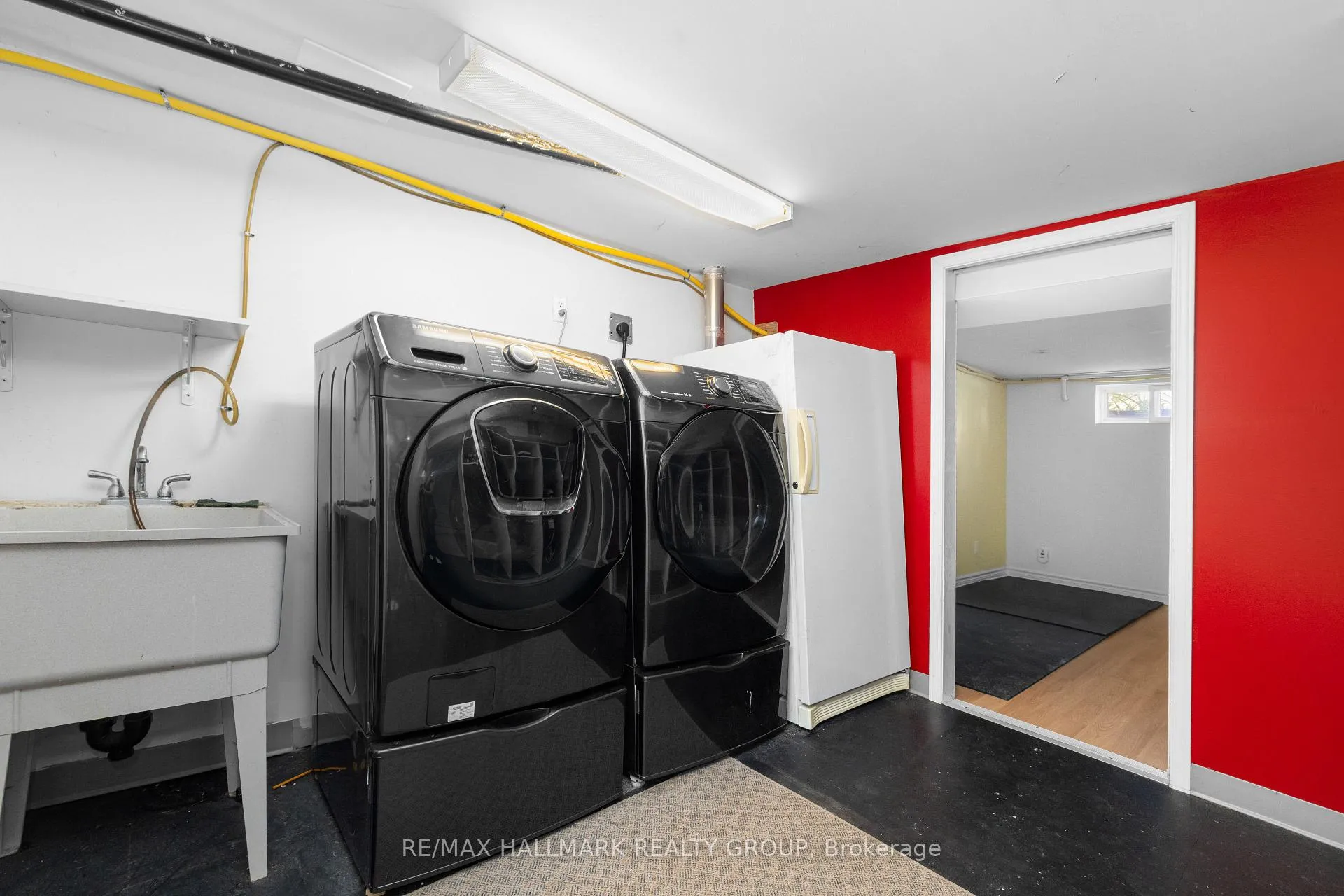 Photo 35 of 824 Byron Avenue, Ottawa, McKellar/Highland — HOMEH