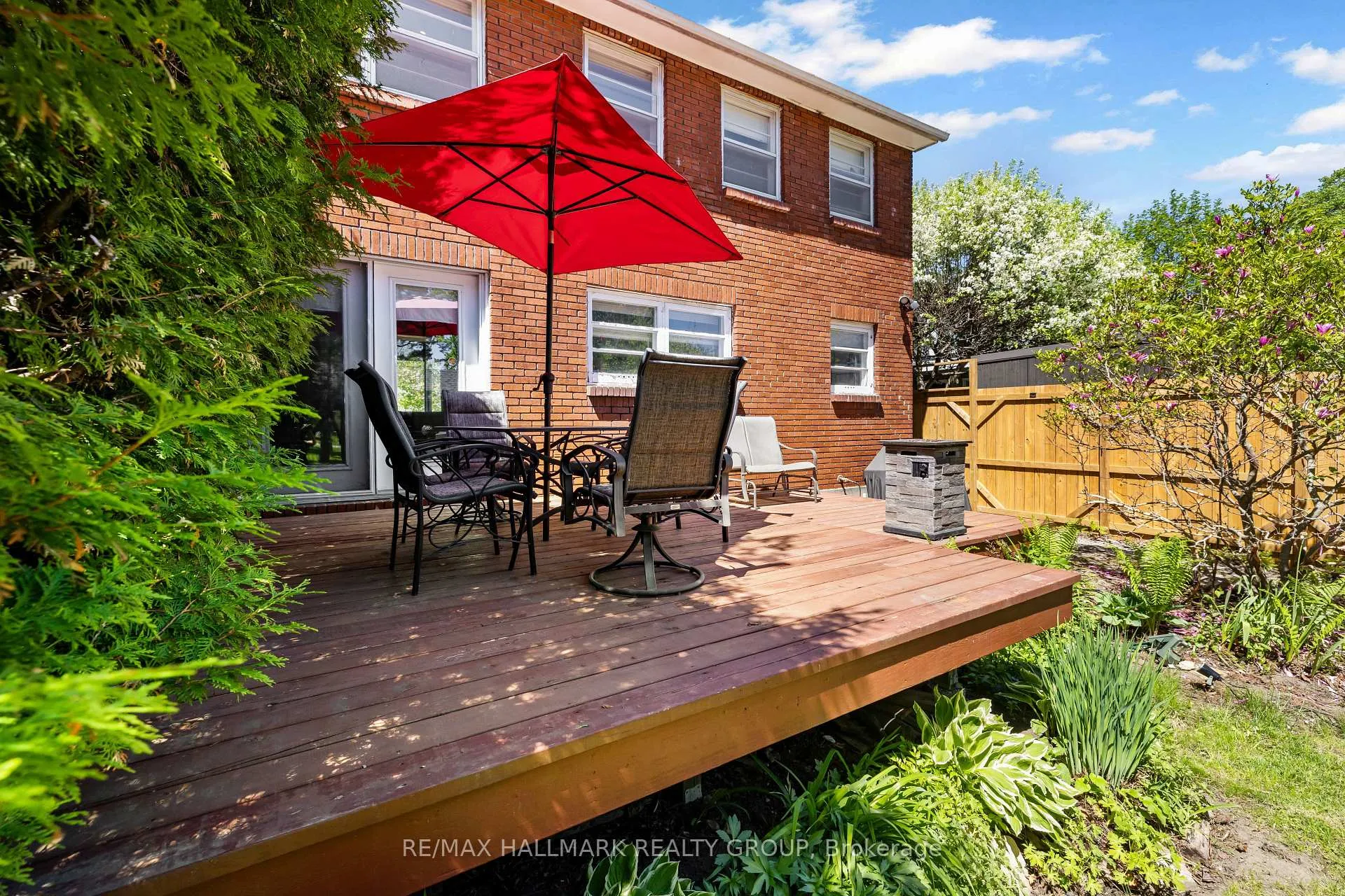 Photo 38 of 824 Byron Avenue, Ottawa, McKellar/Highland — HOMEH