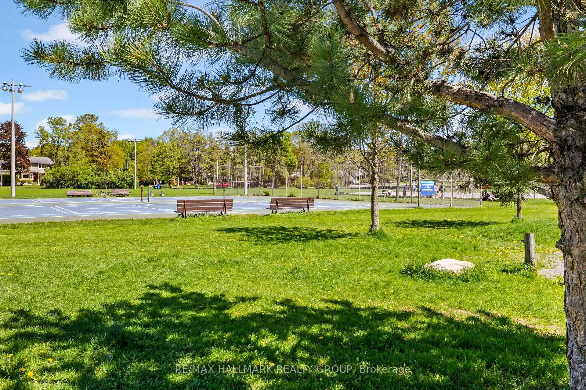 Photo 45 of 824 Byron Avenue, Ottawa, McKellar/Highland — HOMEH