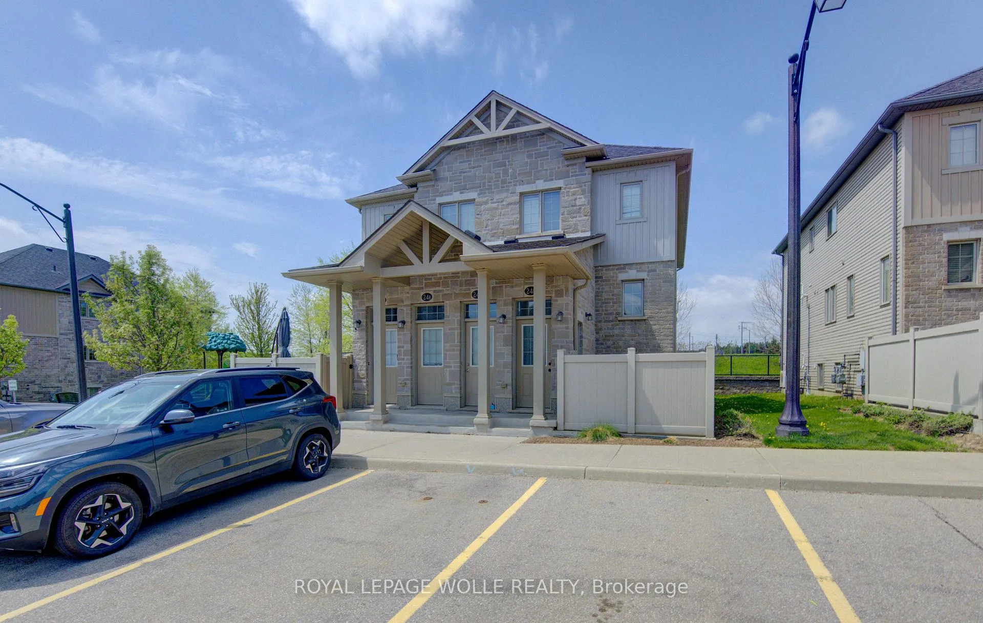 Photo 4 of Unit 24A, 388 Old Huron Road, Kitchener, Brigadoon — HOMEH