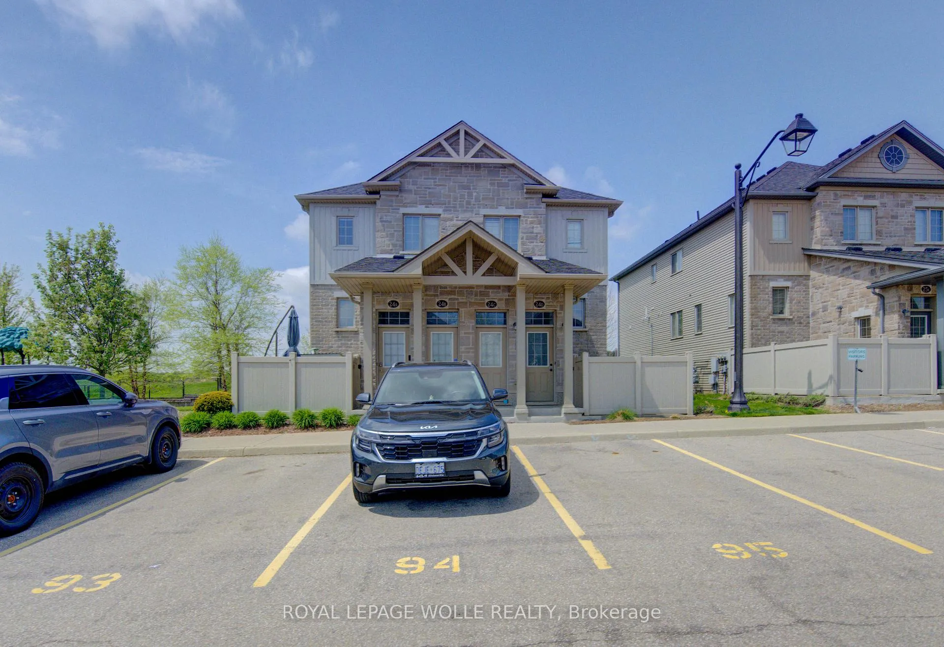 Photo 5 of Unit 24A, 388 Old Huron Road, Kitchener, Brigadoon — HOMEH