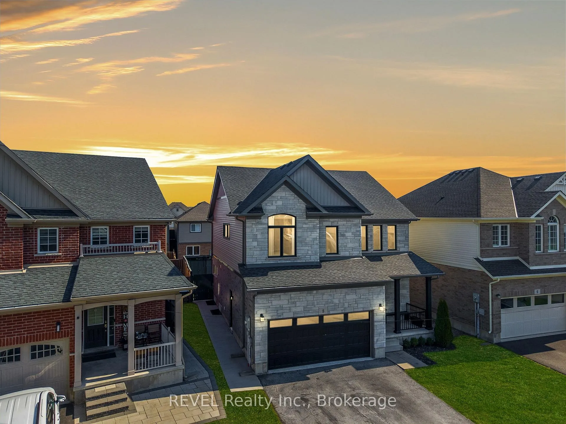 Photo 1 of 8 Elderberry Road, Thorold, Confederation Heights — HOMEH