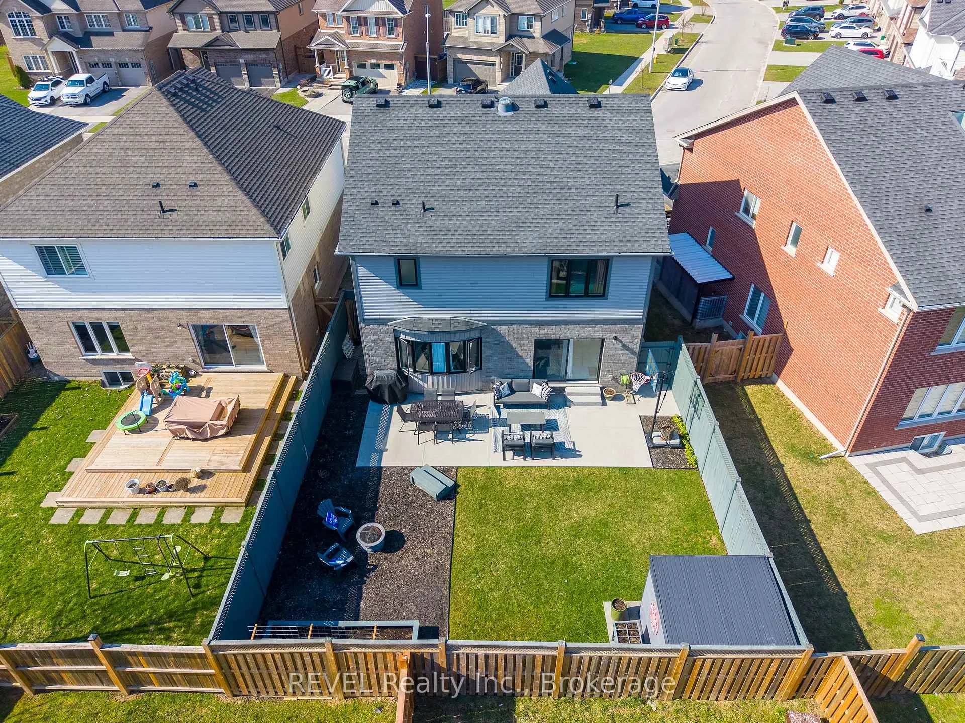 Photo 7 of 8 Elderberry Road, Thorold, Confederation Heights — HOMEH