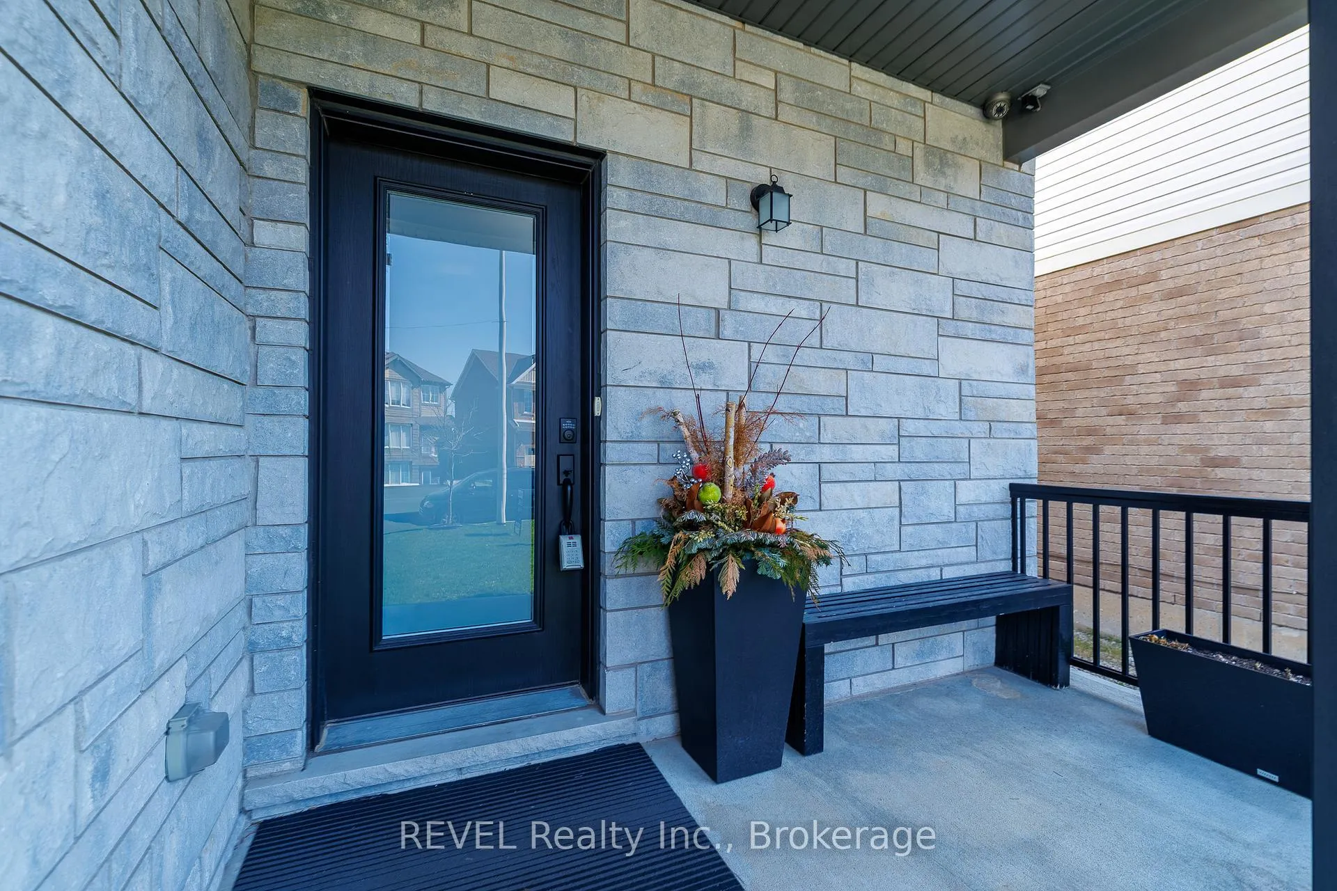 Photo 12 of 8 Elderberry Road, Thorold, Confederation Heights — HOMEH