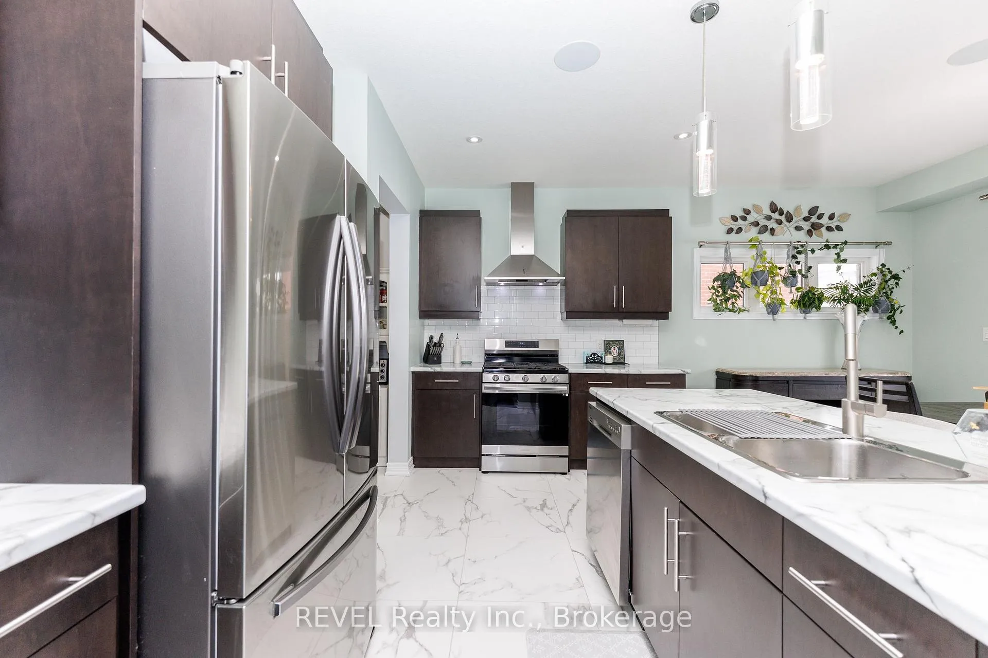Photo 21 of 8 Elderberry Road, Thorold, Confederation Heights — HOMEH