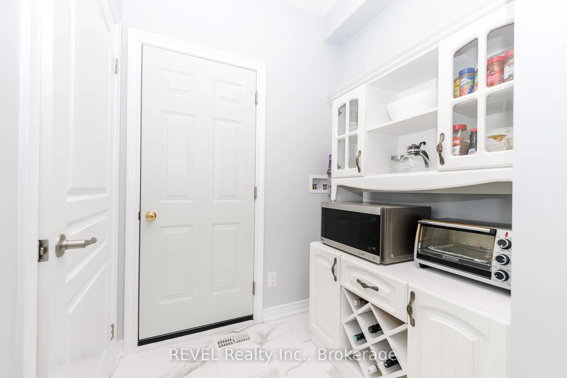 Photo 28 of 8 Elderberry Road, Thorold, Confederation Heights — HOMEH