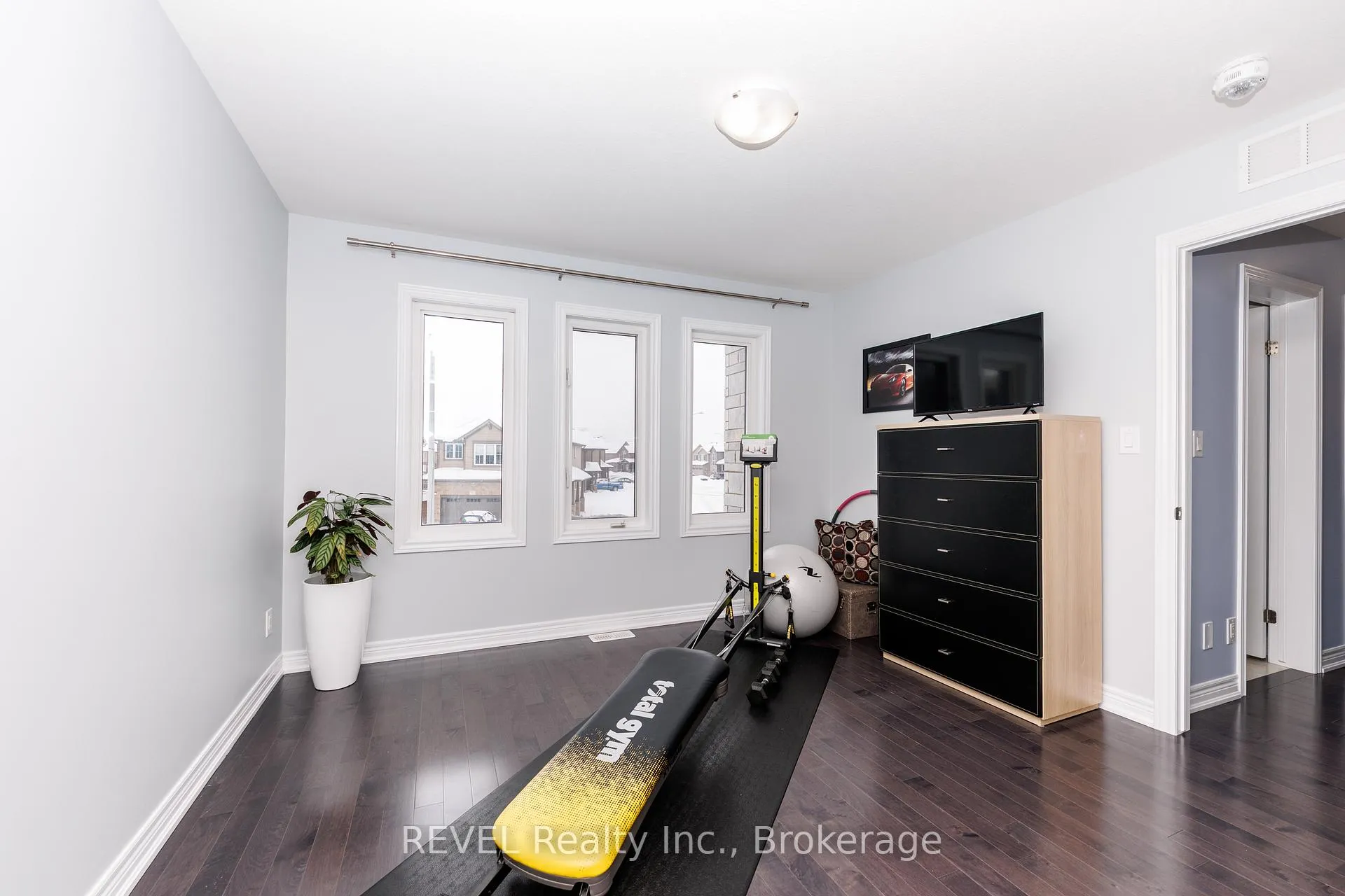 Photo 44 of 8 Elderberry Road, Thorold, Confederation Heights — HOMEH