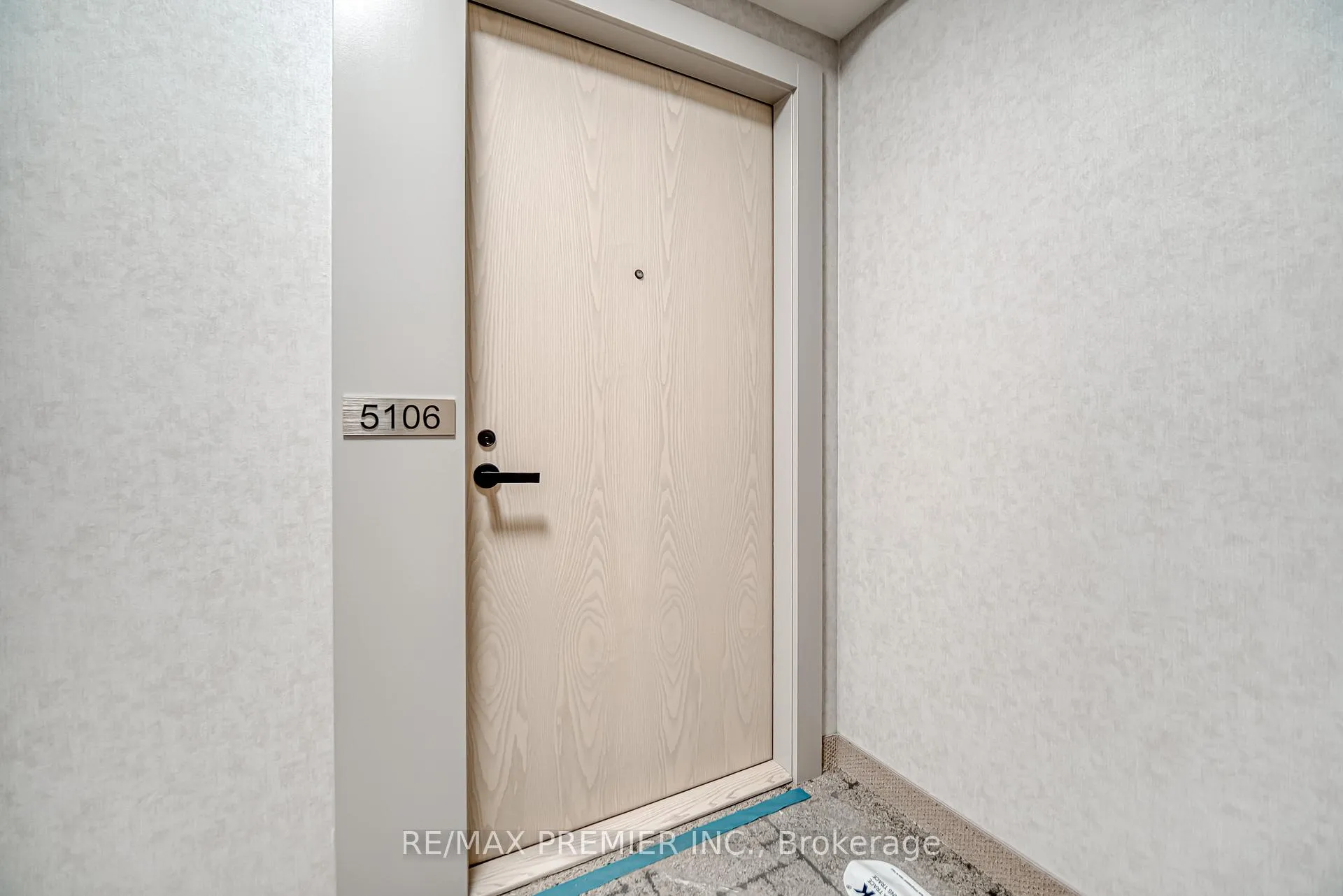 Photo 5 of Unit 5106, 225 Commerce Street, Vaughan, Vaughan Corporate Centre — HOMEH