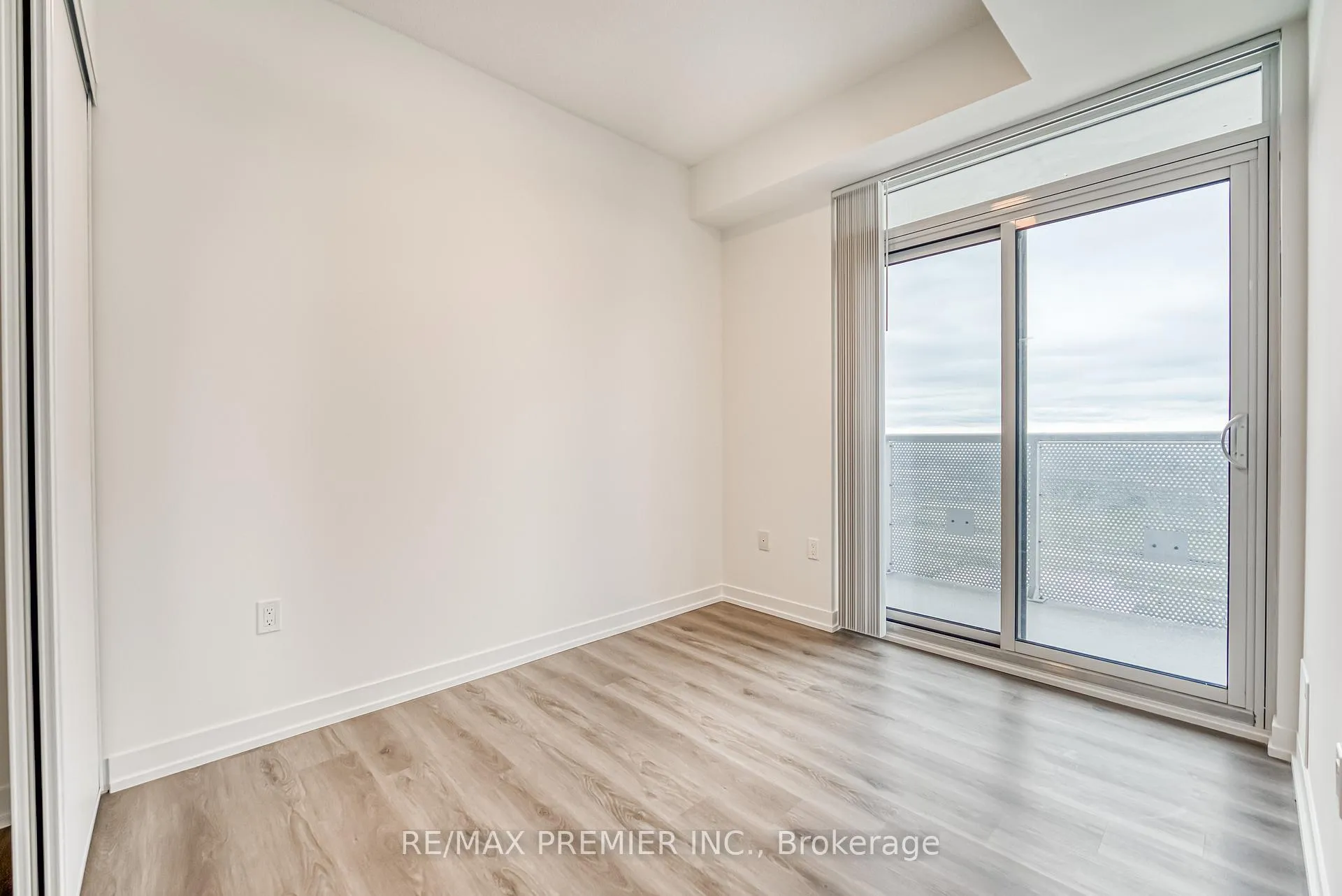 Photo 22 of Unit 5106, 225 Commerce Street, Vaughan, Vaughan Corporate Centre — HOMEH