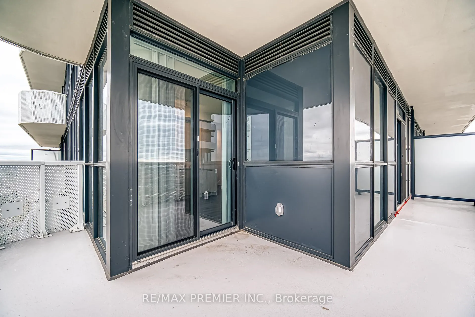 Photo 27 of Unit 5106, 225 Commerce Street, Vaughan, Vaughan Corporate Centre — HOMEH