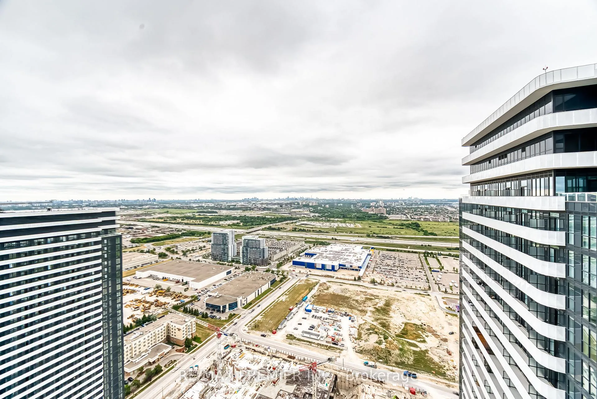 Photo 30 of Unit 5106, 225 Commerce Street, Vaughan, Vaughan Corporate Centre — HOMEH