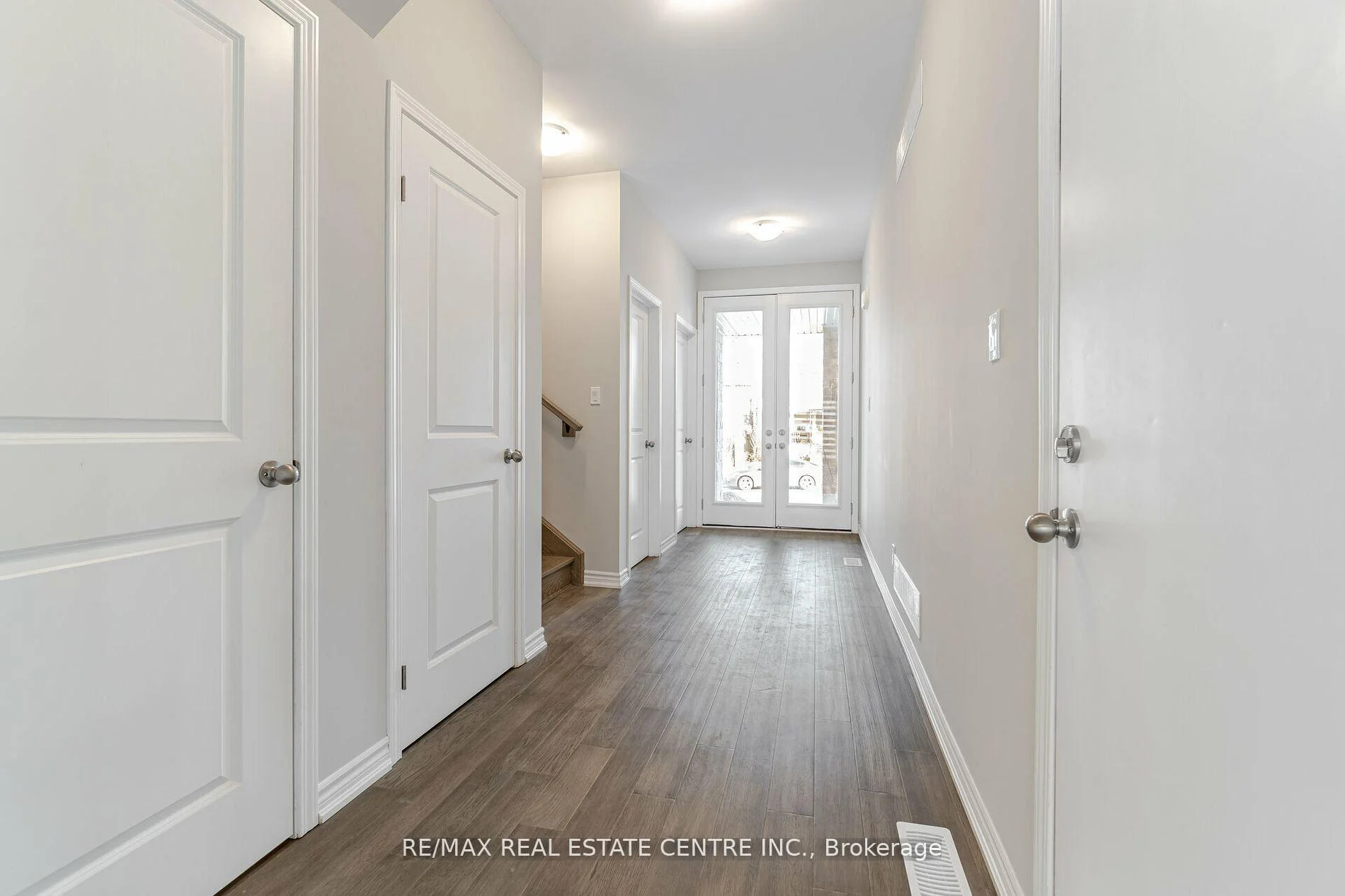 Photo 3 of 219 Taylor Street, Thorold, Allanburg/Thorold South — HOMEH