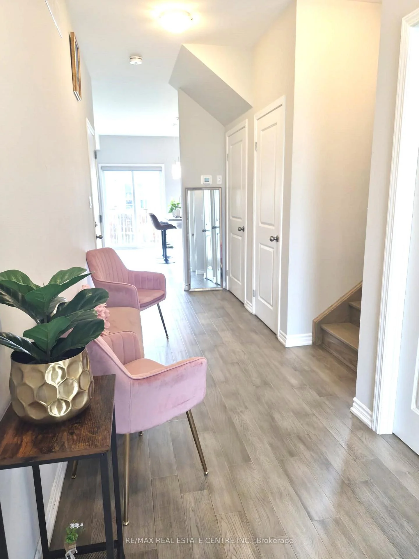 Photo 4 of 219 Taylor Street, Thorold, Allanburg/Thorold South — HOMEH