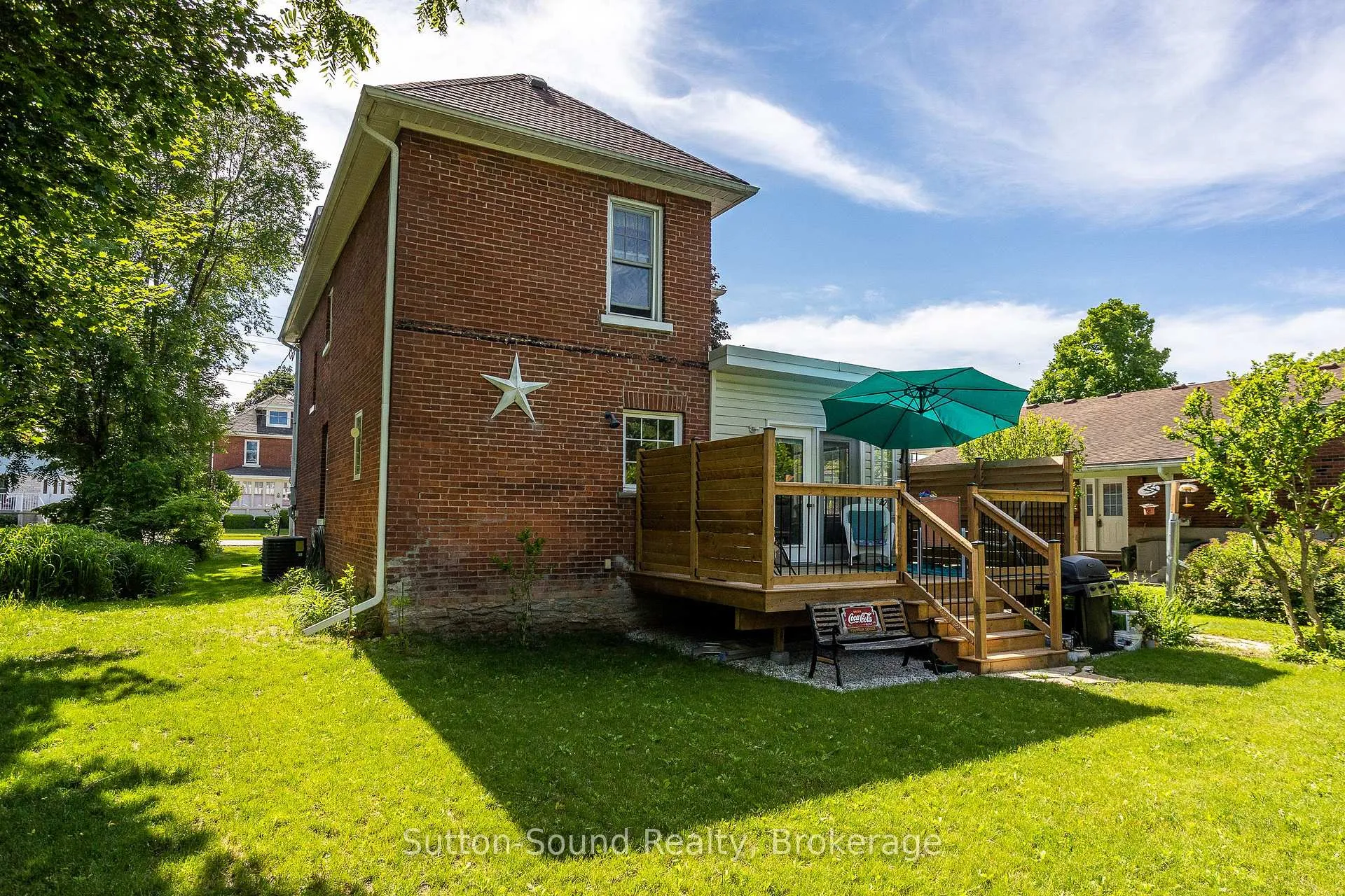 Photo 3 of 1762 6th Avenue E, Owen Sound — HOMEH