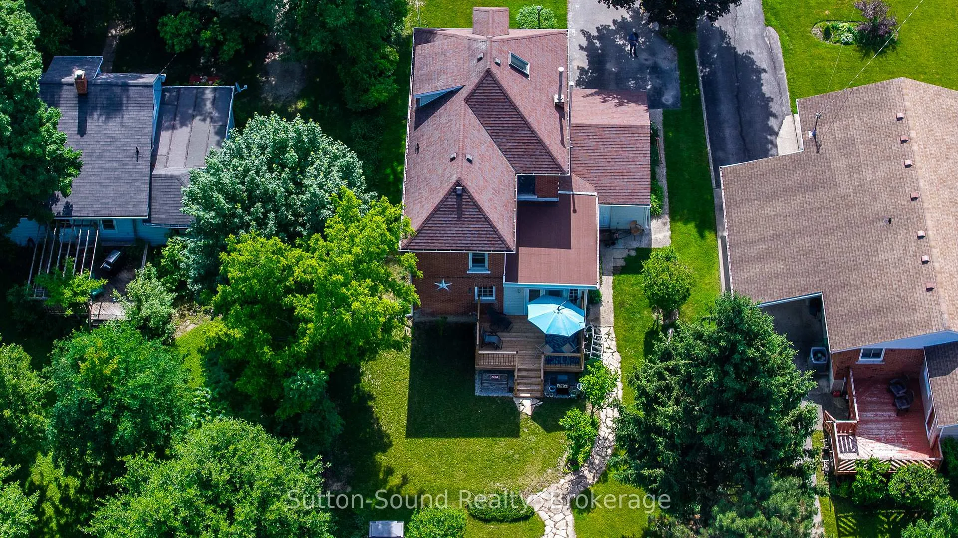 Photo 5 of 1762 6th Avenue E, Owen Sound — HOMEH