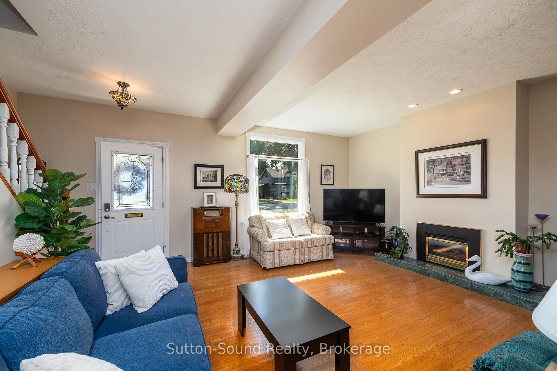 Photo 12 of 1762 6th Avenue E, Owen Sound — HOMEH