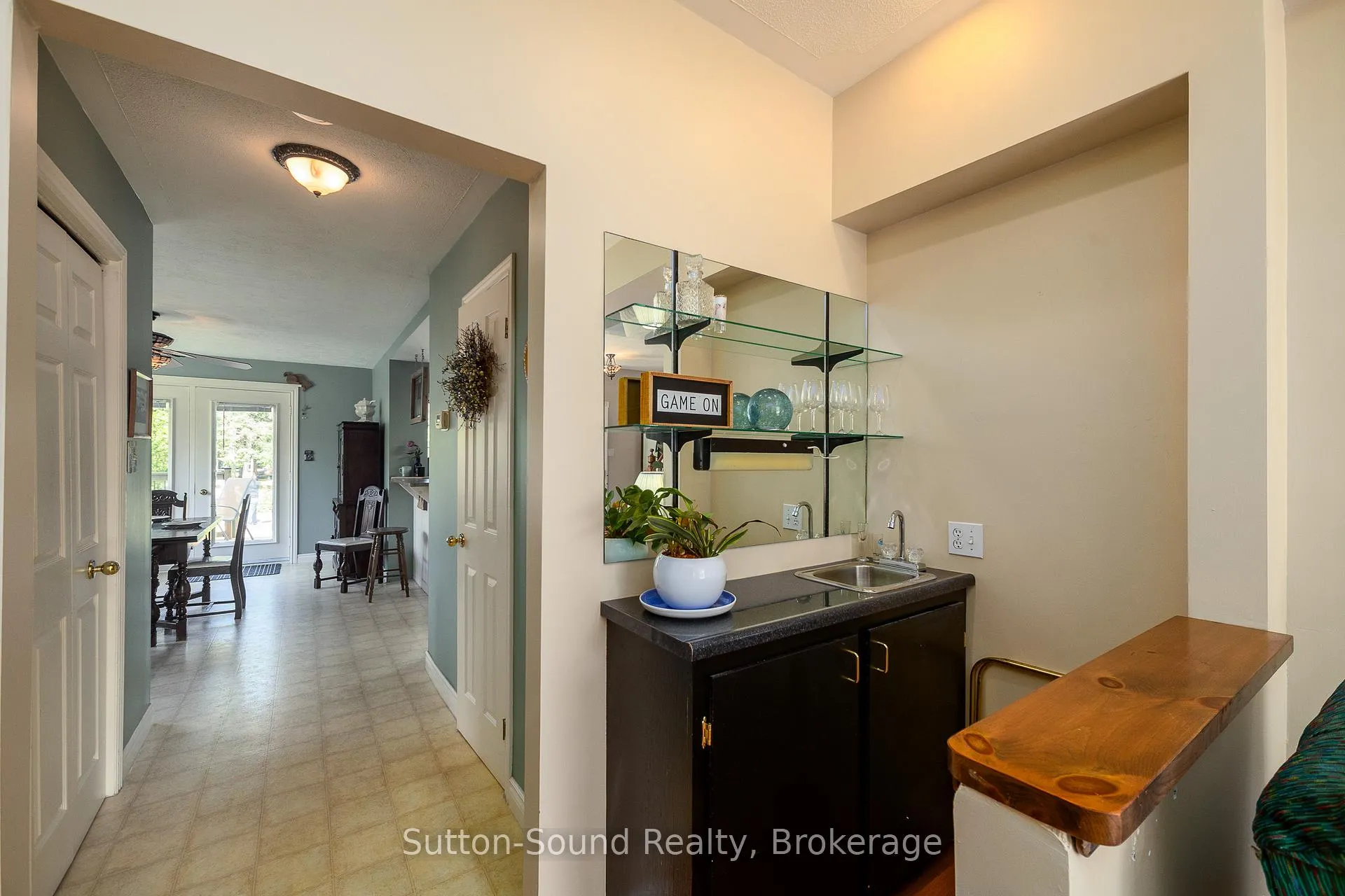 Photo 15 of 1762 6th Avenue E, Owen Sound — HOMEH