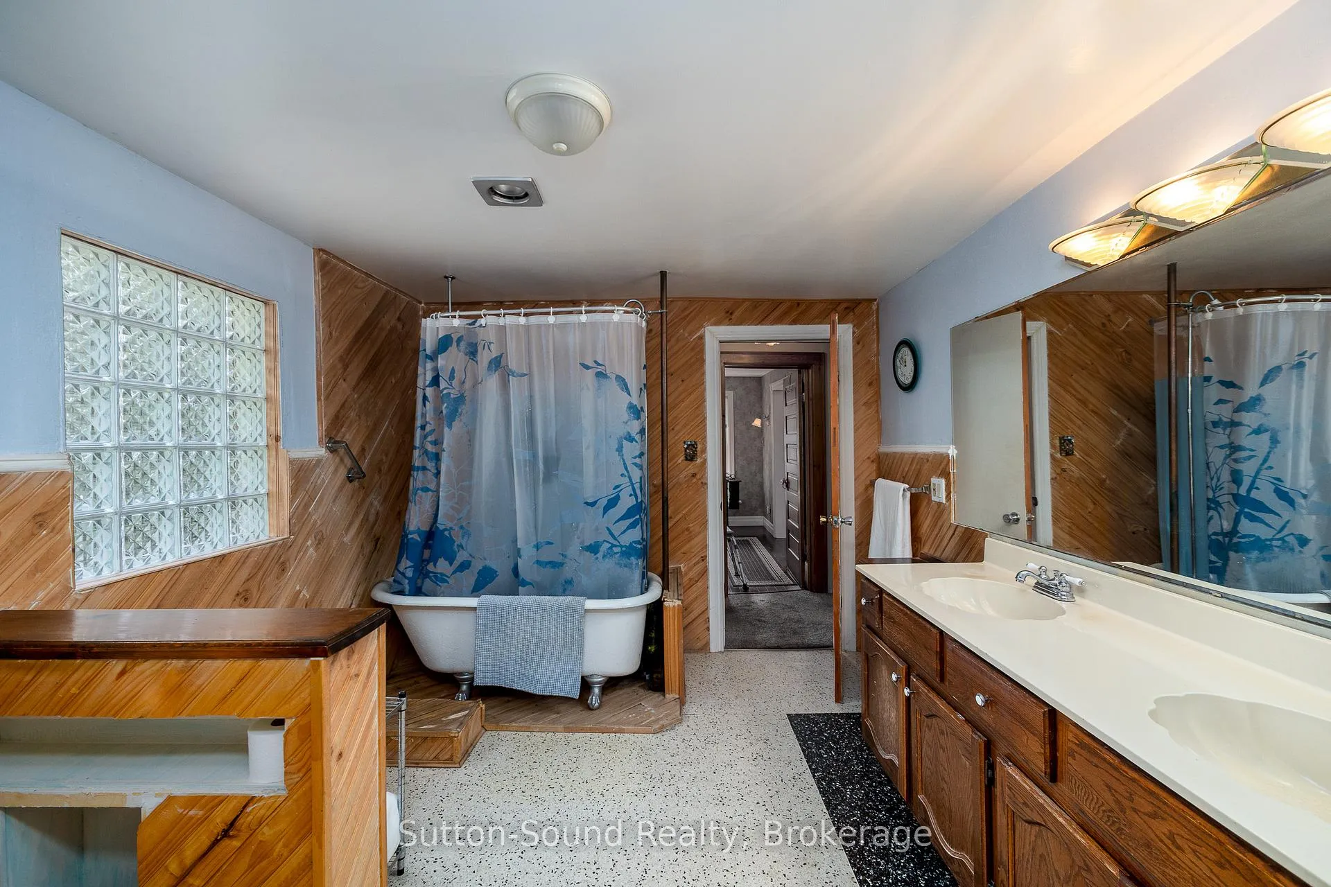 Photo 28 of 1762 6th Avenue E, Owen Sound — HOMEH