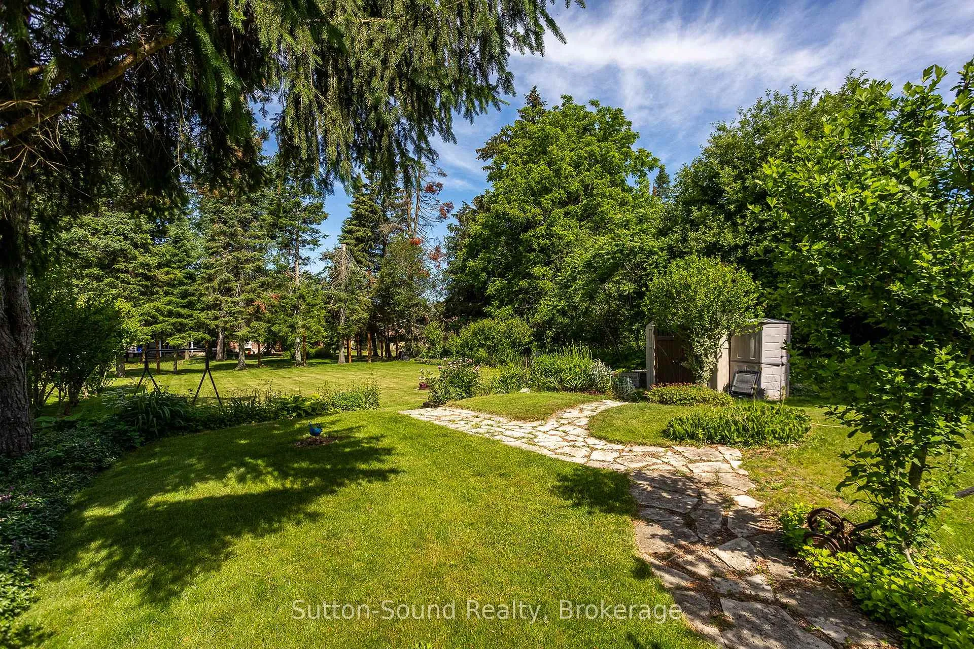 Photo 42 of 1762 6th Avenue E, Owen Sound — HOMEH