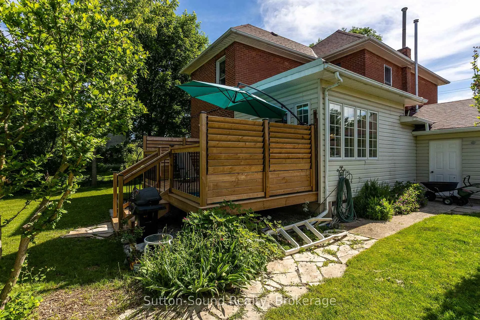 Photo 6 of 1762 6th Avenue E, Owen Sound — HOMEH