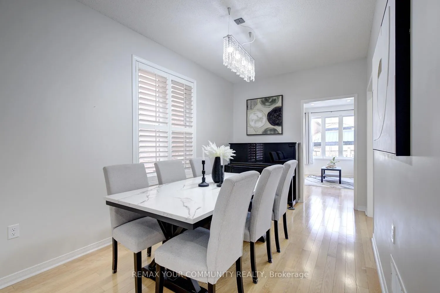 Photo 16 of 42 Laramie Crescent, Vaughan, Patterson — HOMEH