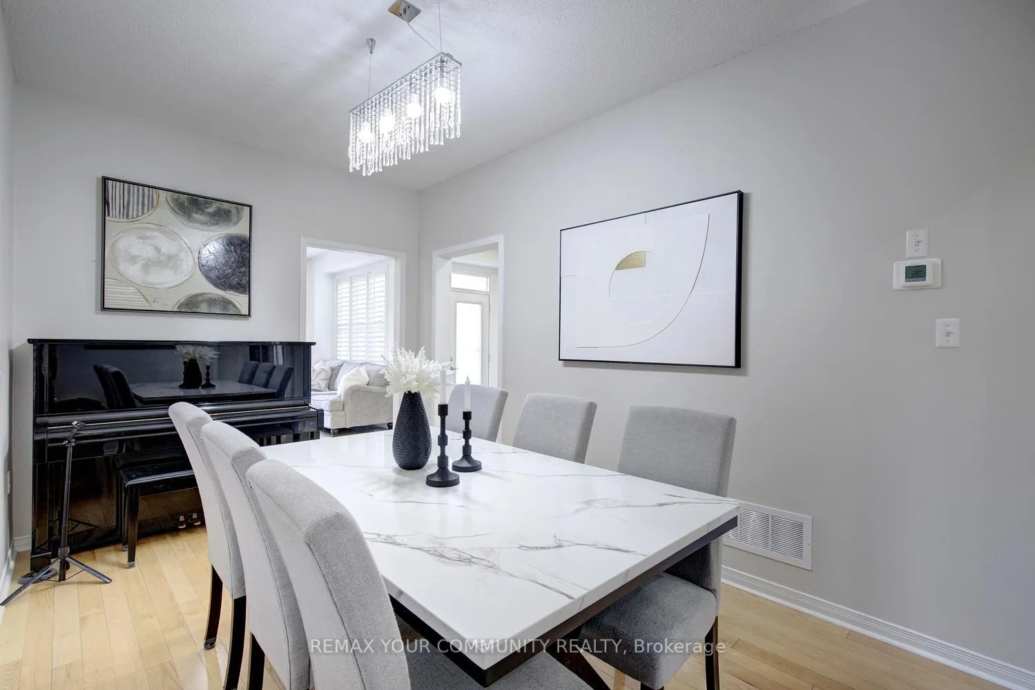 Photo 17 of 42 Laramie Crescent, Vaughan, Patterson — HOMEH