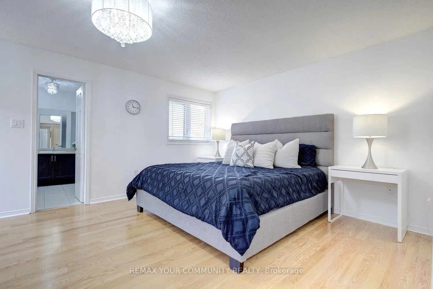 Photo 29 of 42 Laramie Crescent, Vaughan, Patterson — HOMEH