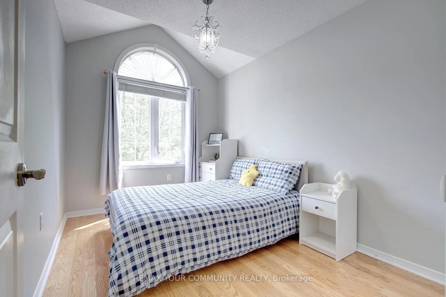 Photo 35 of 42 Laramie Crescent, Vaughan, Patterson — HOMEH