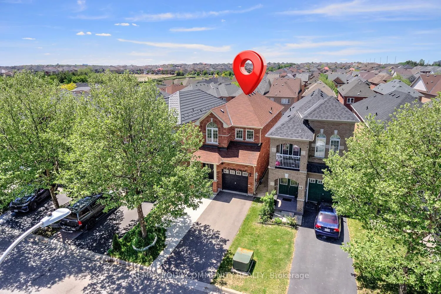 Photo 45 of 42 Laramie Crescent, Vaughan, Patterson — HOMEH
