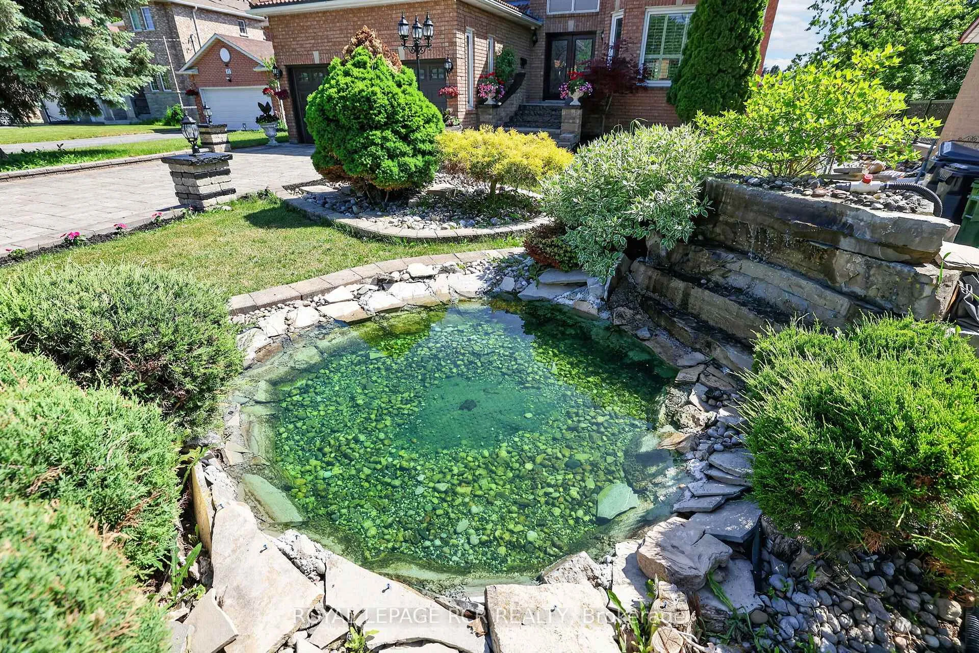 Photo 41 of 15 Clydebank Boulevard, Scarborough, L'Amoreaux — HOMEH