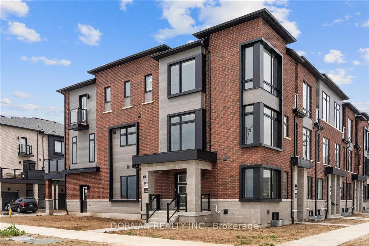 Photo 6 of 33 Pluto Way, Whitby, Brooklin — HOMEH