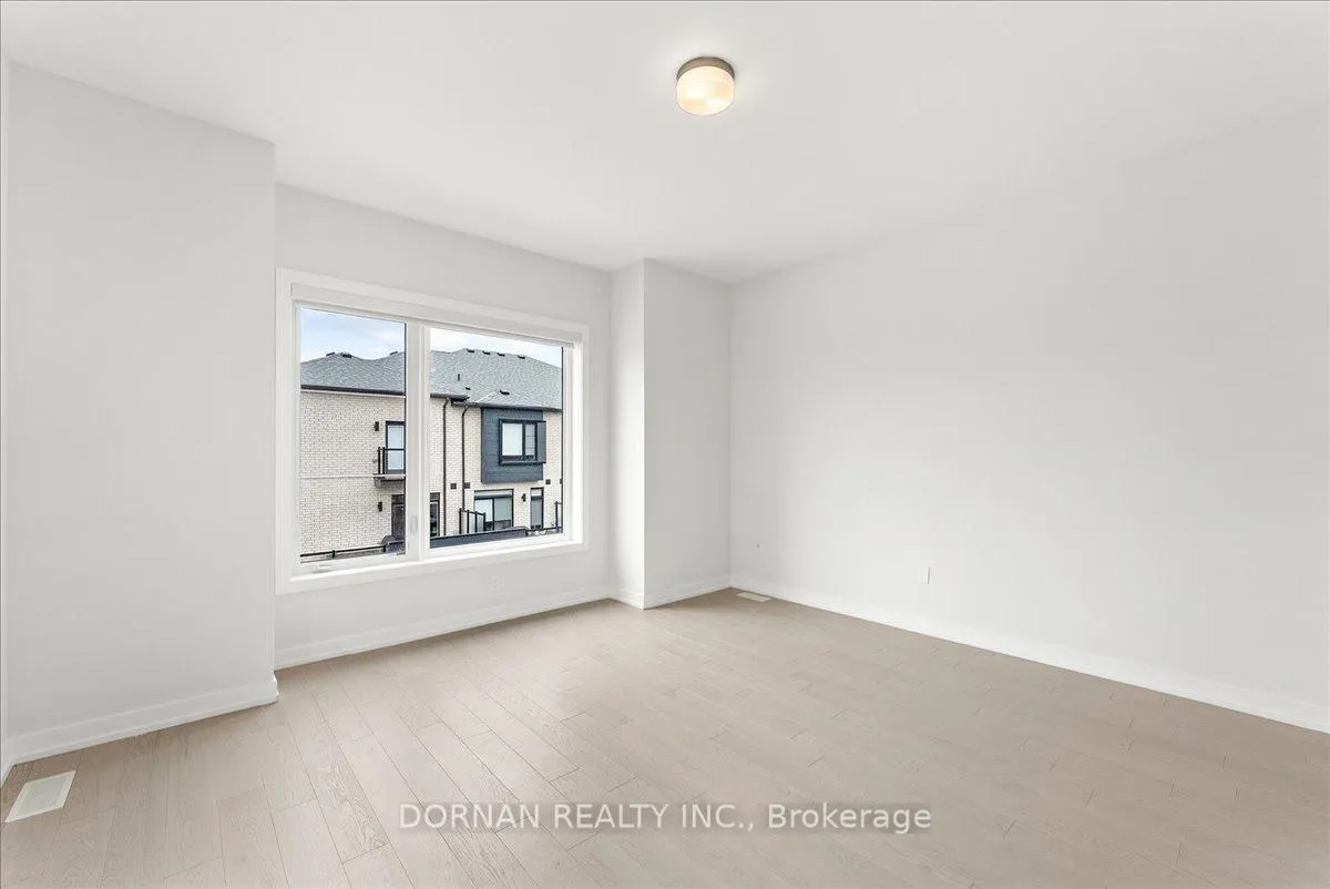 Photo 34 of 33 Pluto Way, Whitby, Brooklin — HOMEH