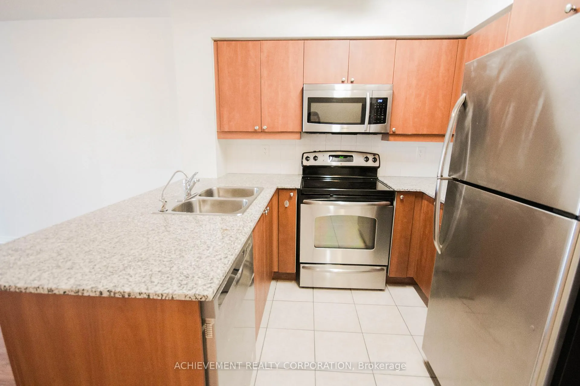 Photo 14 of Unit 1115, 185 Oneida Crescent, Richmond Hill, Langstaff — HOMEH