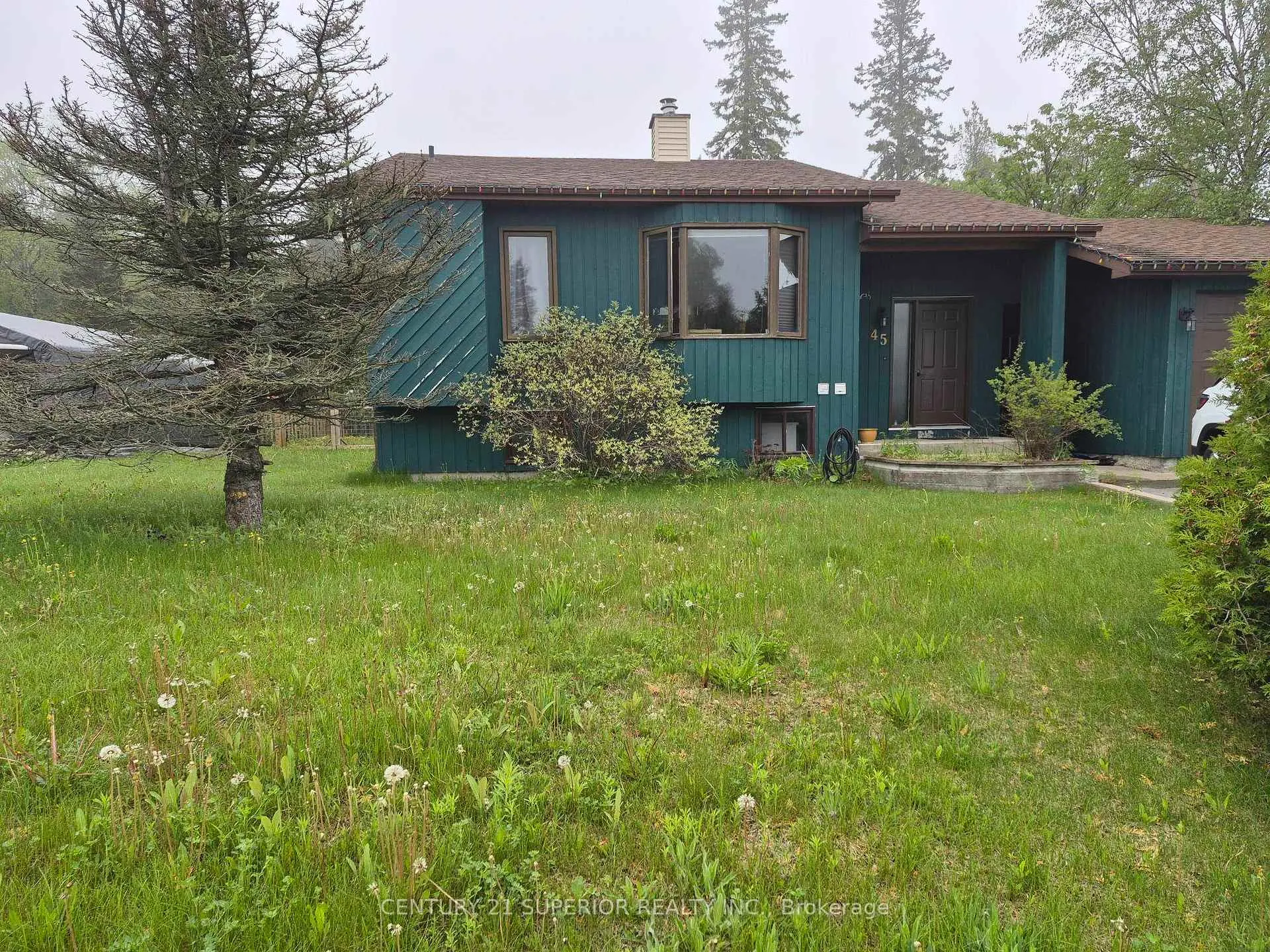 Photo 4 of 45 Hemlo Drive, Marathon — HOMEH