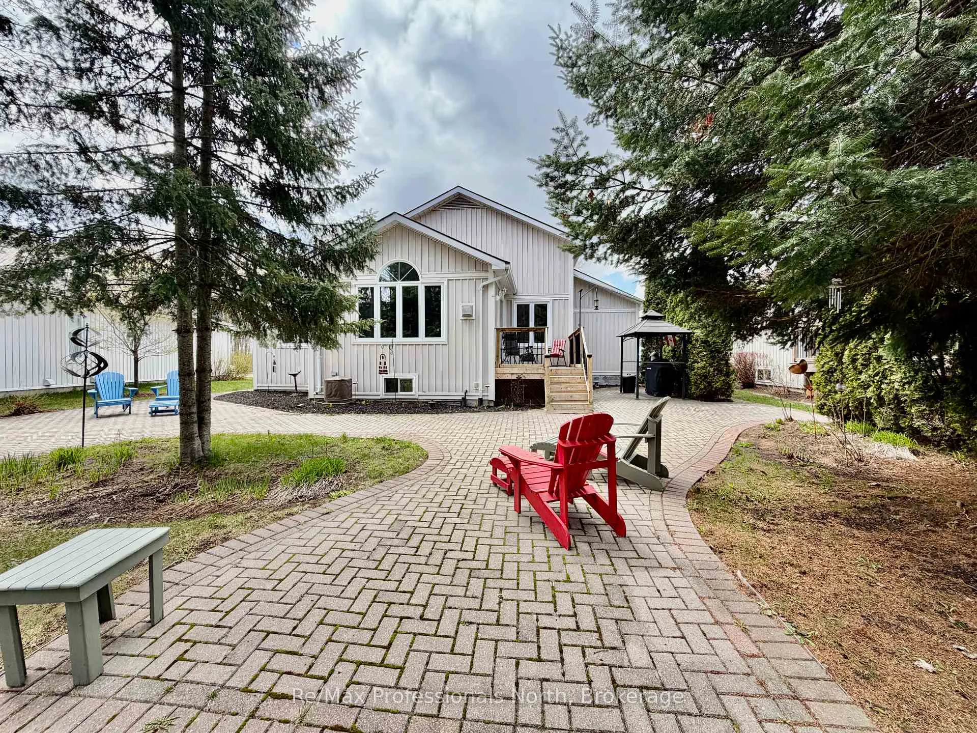 Photo 34 of 102 Pineridge Gate, Gravenhurst, Muskoka (S) — HOMEH