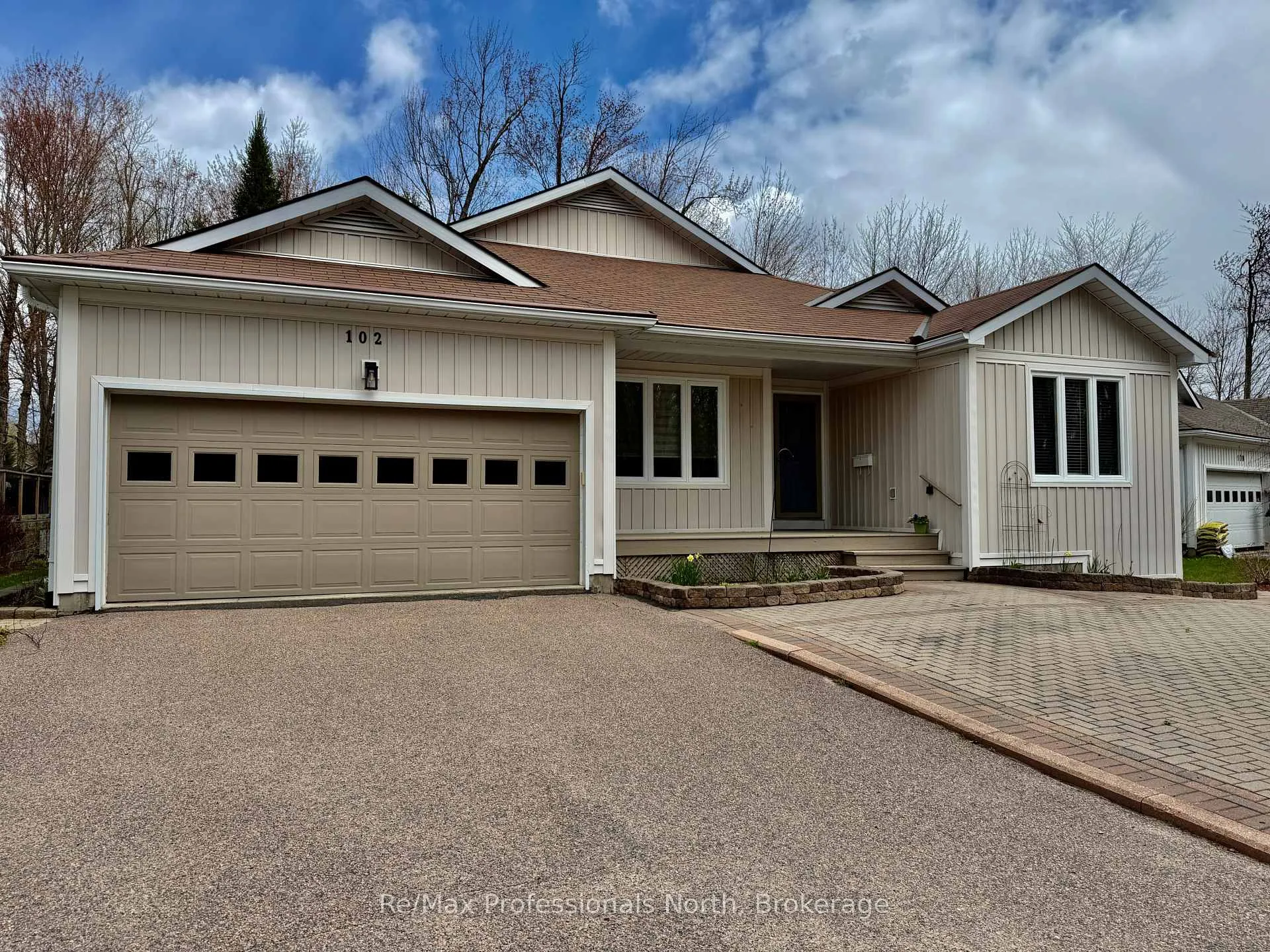 Photo 41 of 102 Pineridge Gate, Gravenhurst, Muskoka (S) — HOMEH